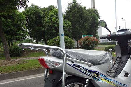 纯进口本田110弯梁摩托车