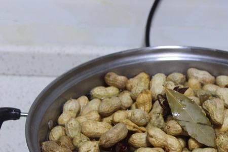 煮花生10斤放多少盐