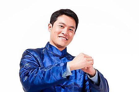 男士抱拳的标准姿势