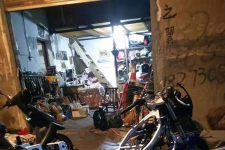 三轮摩托车拉瓦什么表现