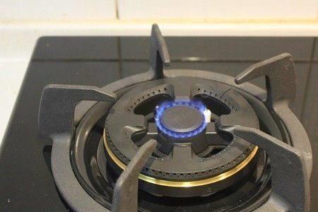 燃气灶小火长时间危险吗