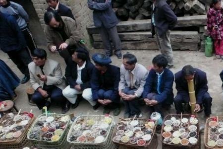 哈尼族端午节的民族风俗