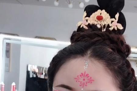 古典舞的妆容特点