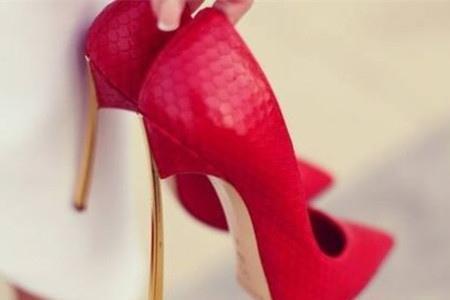 为什么男人喜欢女人穿高跟鞋