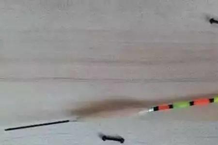 路亚滑漂钓鲤鱼用单钩还是双钩