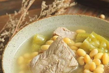 黄豆豆腐排骨汤做法