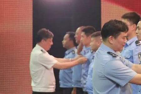 考上警校少白头会劝退吗