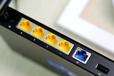 路由器黄色那条接口线怎么叫
