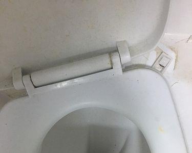 马桶坏了一直流水