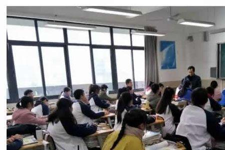 成都七中和鲁能巴蜀谁好