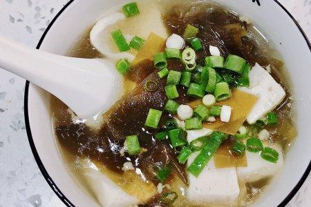 铁树果炖汤的做法