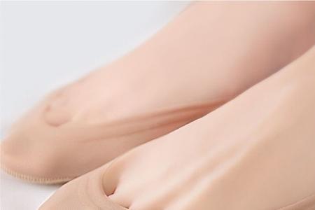 英伦女鞋能搭肉色袜子吗
