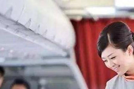 女机长开飞机可以穿高跟鞋吗