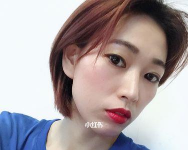 短发洗头后自然干还是吹干好