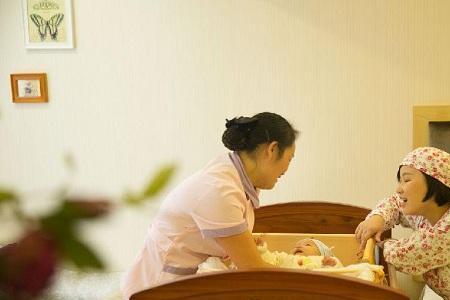 坐月子不想请月嫂请保姆可以吗