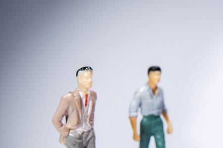 新人直播卖货没人要坚持吗