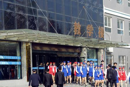 西安轨道交通学校是公办