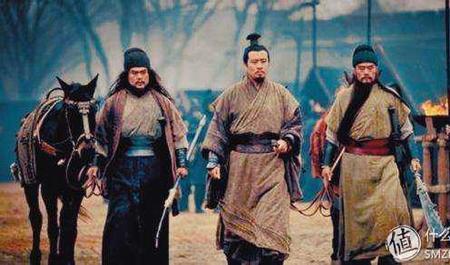 刘备夫人为什么叫关羽叔叔