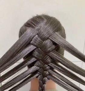 蜈蚣辫和鱼骨辫和蝎子辫区别