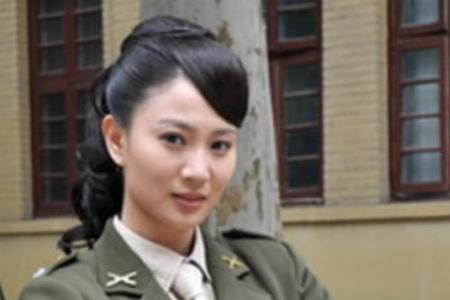 李姝寒和唐心怡是同一个人吗