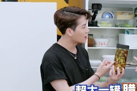 赵露思腌鱼蒜泥白肉什么梗