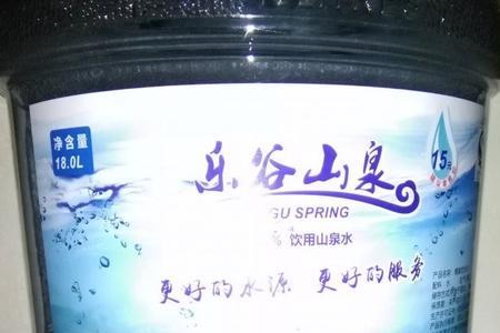 一桶18升的桶装水有多重
