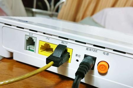 光猫自带wifi信号满格却卡顿