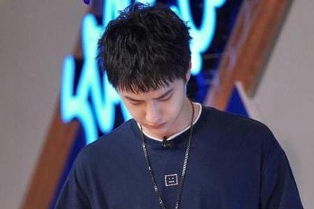 王一博为什么今年才上北电