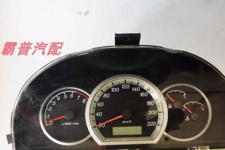 迈速表上两个绿箭头闪怎么回事