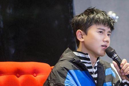 张杰为什么会俄语