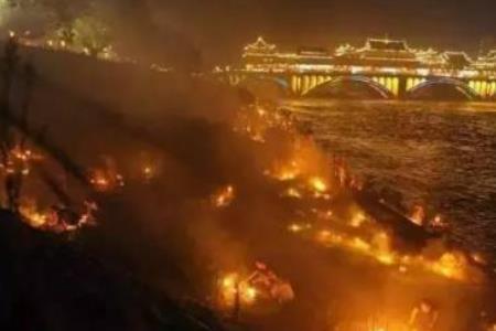 下雨天不能去墓地烧纸吗