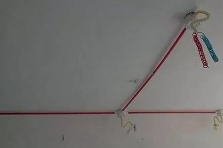 跑线路是先钉线槽还是先跑线