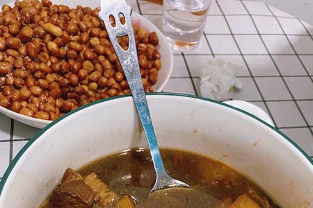 牛肉炖萝卜能放醋吗