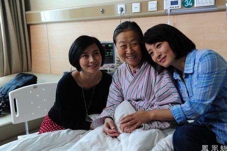 左手亲情右手爱佳宝是谁
