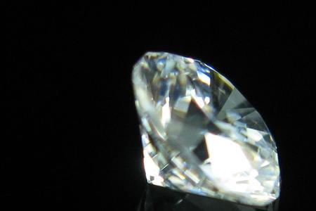 玻璃轻石与植金石有什么区别
