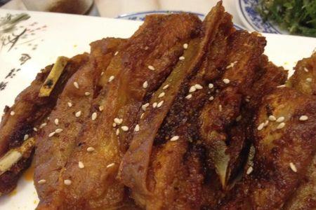 何亮大厨椒盐羊排制做