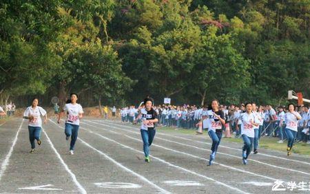 大学校运会100米一般多少秒