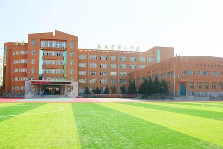长春华蕴学校好不好