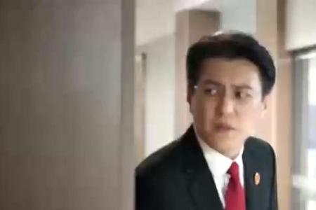 王劲松靳东身高