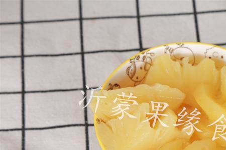 凤梨罐头是不是梨做的