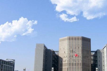 安庆大学是省重点吗