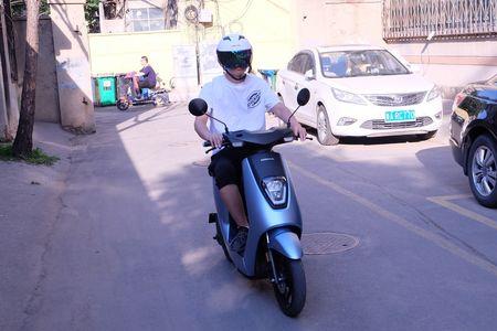 电动车骑行时自动跳p挡