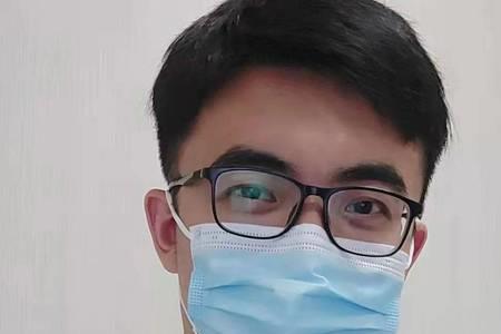 男医生为什么盯陌生女人看