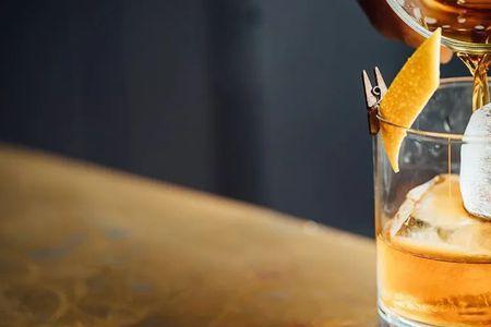 喜欢喝咖啡及酒的男人性格