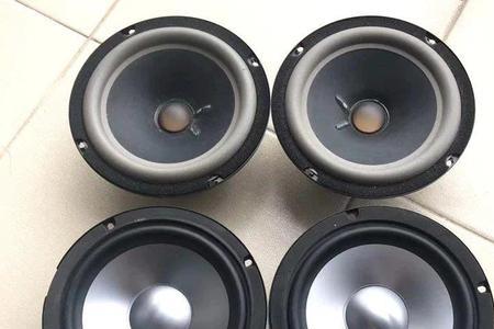 中音喇叭接低音上还是高音上