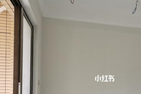 多乐士浅沙色搭配什么门和家具