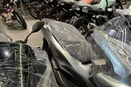 pcx160原车风挡多高
