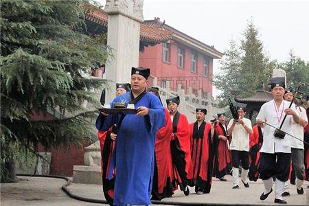 全真龙门派供奉的是谁