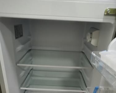 海尔冰箱噪音打开冷藏就好了