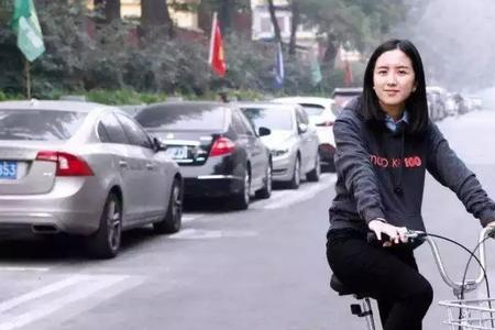 胡玮炜读音